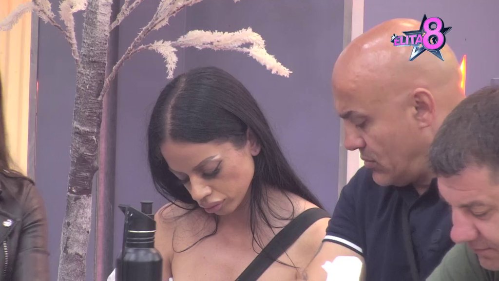 Zavrtela repom, pa pobegla! Matora ogorčena odlučila da OKONČA vezu, pa Draganinoj mami poslala jasnu poruku (VIDEO)