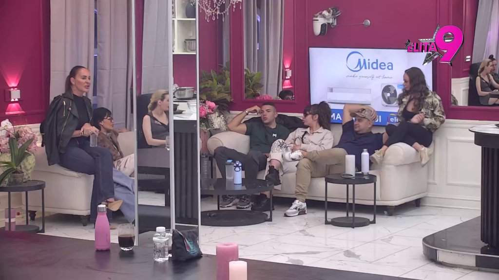 Gorećeš u paklu, ti UBIJAŠ DECU: Brutalni rat Miljane sa Minom i Kačavendom, sevaju uvrede na sve strane (VIDEO)