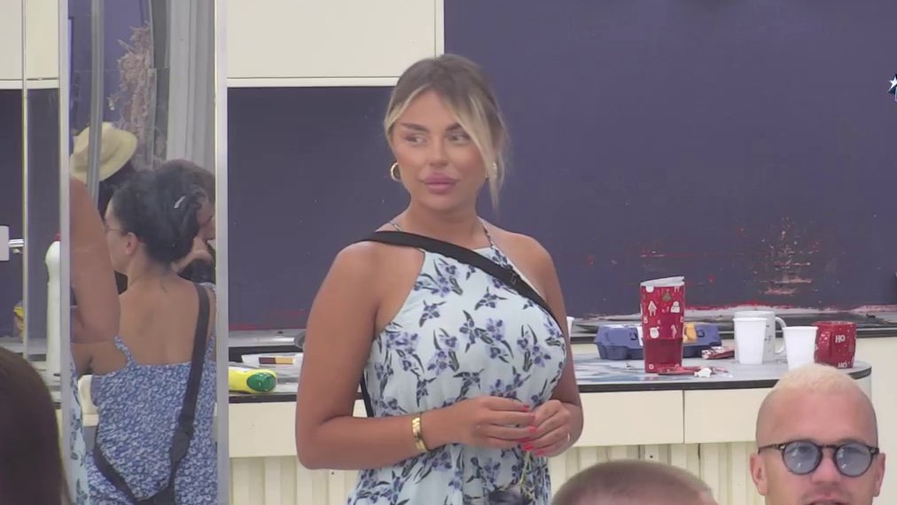 Sofija Janićijević ponovo udarila na Milicu: Pronašla taktiku i namazano je podbola, Anđela zaurlala iz petnih žila! (VIDEO)