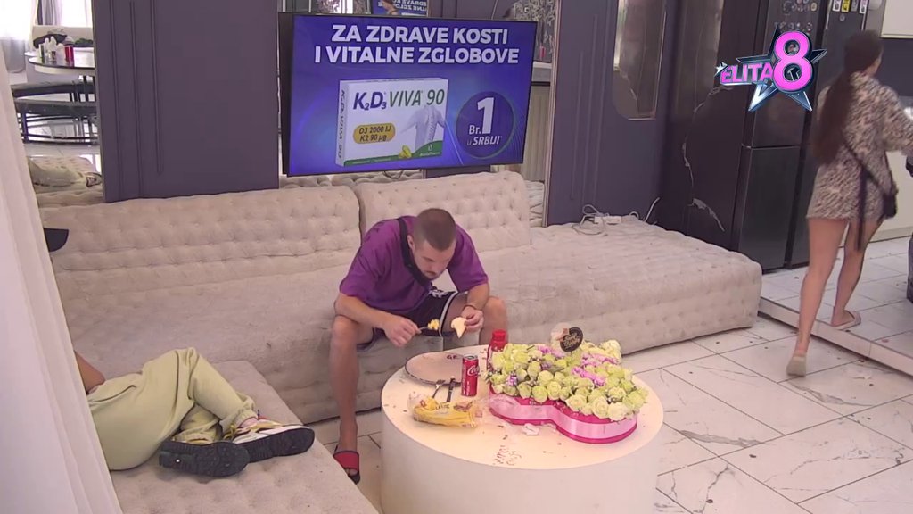 NEREALNO SI GLUPA: Gruja ušao u crveno, vratio Mimas na fabrička podešavanja, ona BRIZNULA U PLAČ! (VIDEO)