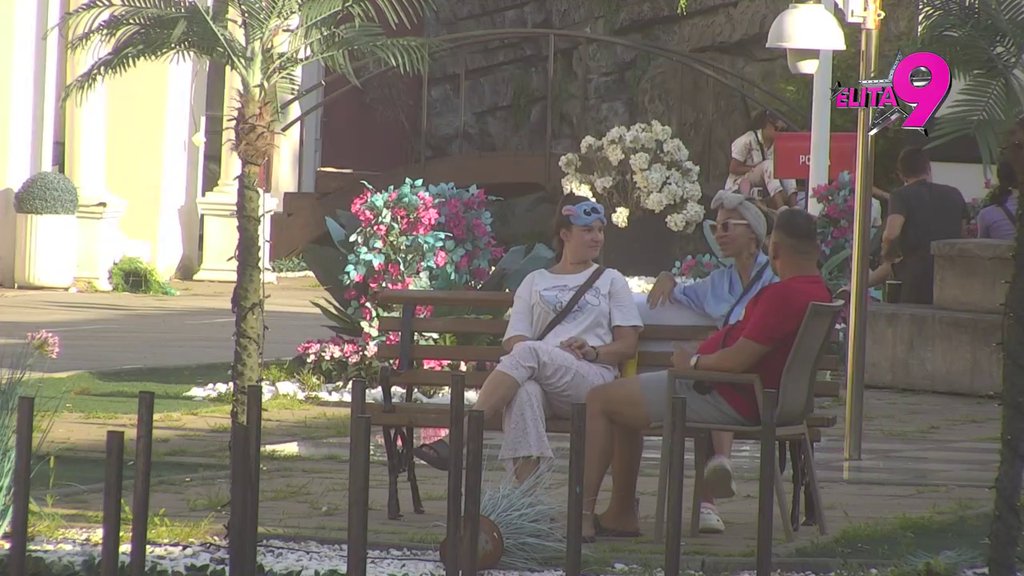 PRESEKLA SAM U GLAVI: Aneli jasno stavila do znanja da je Đukić ne zanima, Bora joj ne veruje na reč! (VIDEO)