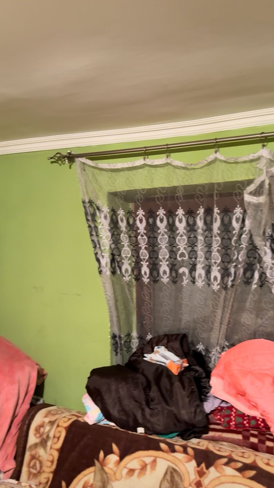 Jelena Pešić i Mladen pomogli UGROŽENOJ PORODICI, pa uputili APEL: Četvoro dece ostalo bez oca, žive na rubu egzistencije, a OVAKO MOŽETE DA POMOGNETE (FOTO)