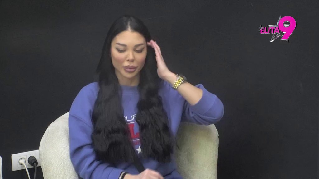 ON JE ĐUBRE BESKARAKTERNO: Maja repetirala vređalicu, usmerila je ka Janjuševom pravcu, istakla da je oličenje neostvarenog muškarca, pa potkačila Filipa: NE ZNAM KAKO SME U OČI DA ME POGLEDA!  (VIDEO)