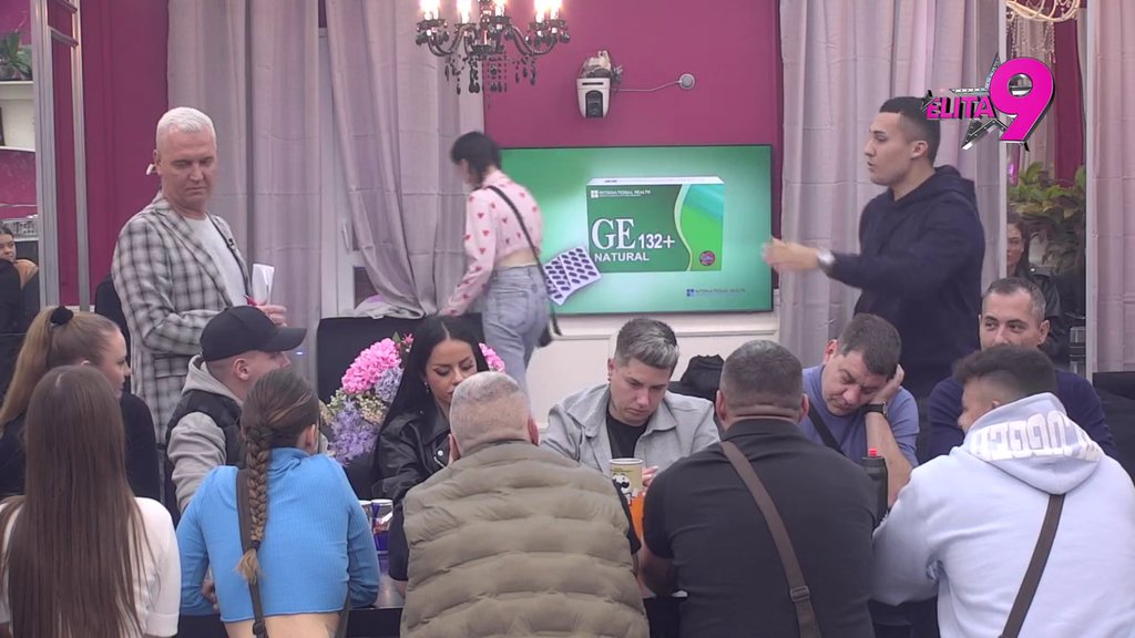 Zaboravila šta je pričala: Teodora zaštitila Bebicu jer je proglašen psihopatom, natrljala na nos Muratu da je zaljubljen (VIDEO)