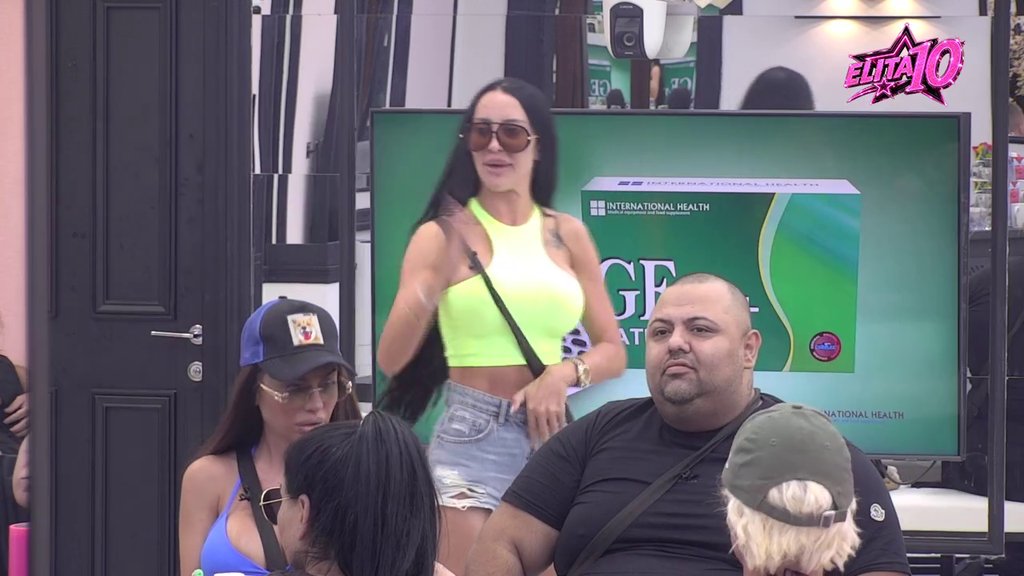 Napadna si, energija ti je veštačka: Poršelina brutalno osolila po Jasenki, nazvala je lošom osobom, pa udarila na njen moral: Blamu jedan ženski (VIDEO)