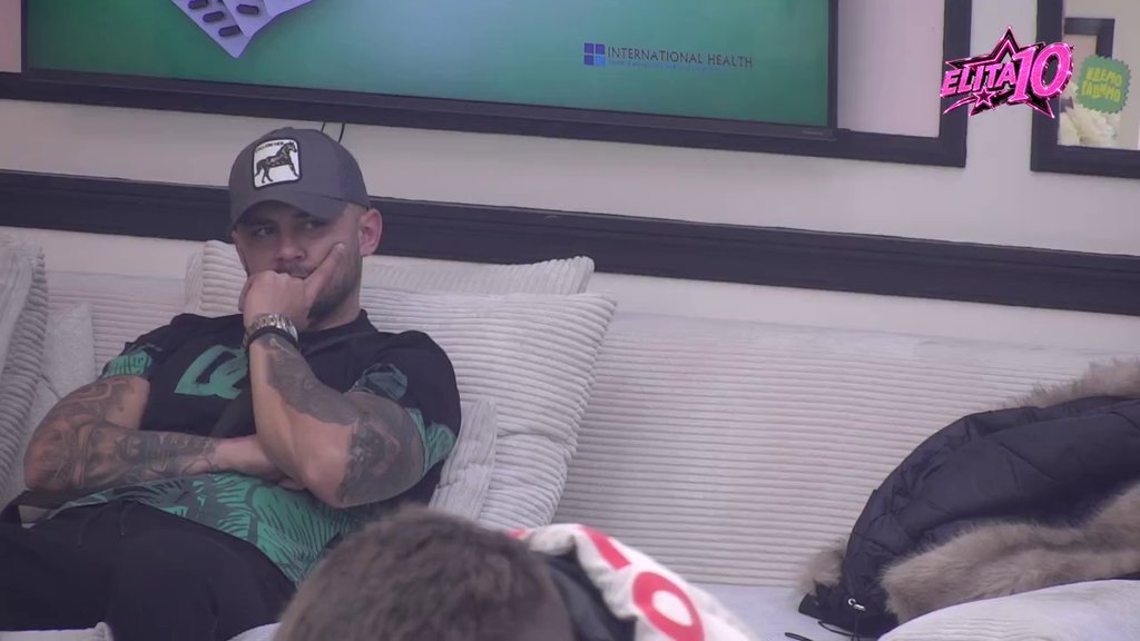 HAOS U ELITI: Marko pregoreo zbog Sanjinog ogovaranja, Slađa iz petnih žila urliče na Karića (VIDEO)