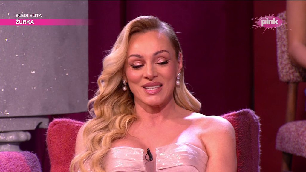 Anabelin frizer se zaljubio u njenog dečka?! Pevačica progovorila o ovome, a evo kako je reagovala na to što je Ninin dečko bio u zatvoru