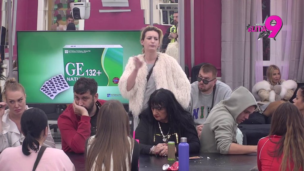 POZELENEO: Mića ne prihvata titulu najvećeg poltrona porodice Ahmić, žestoko zaratio sa Kačavendom (VIDEO)