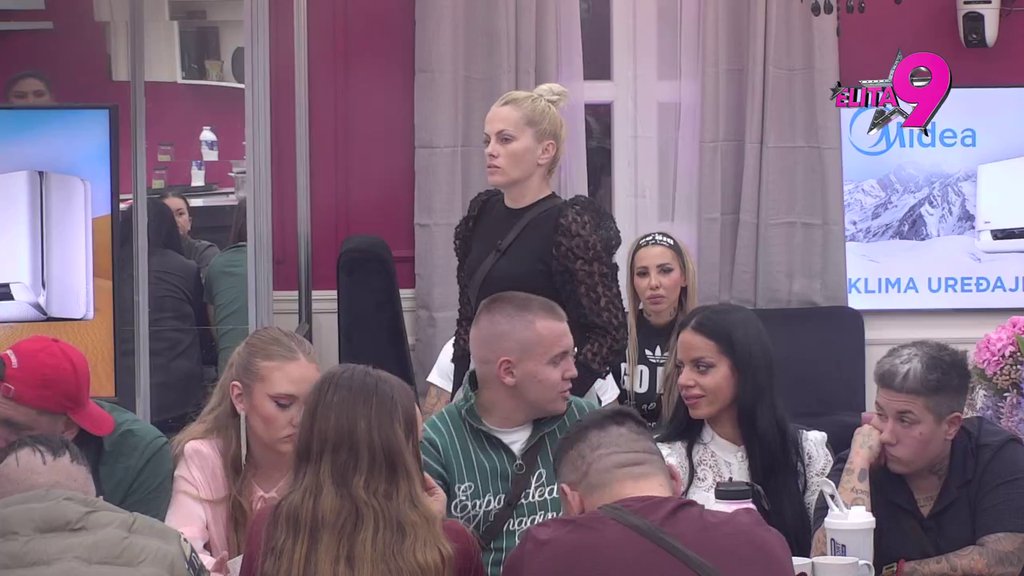 HAOS ZA SAM KRAJ! Anastasija progovorila o roditeljima, Jakšićka žestoko zaratila sa advokaticom, pa joj zapušila usta: Imam dva stana u Milanu, dete mi se zove Salvatore! (VIDEO)