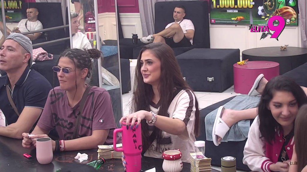 ŠOK ZA SAM KRAJ: Murat brutalno ponizio Anastasiju, dao joj mali budžet i rekao da od veze nema ništa! Santana odmah odrešio kesu, LETE PARE (VIDEO)