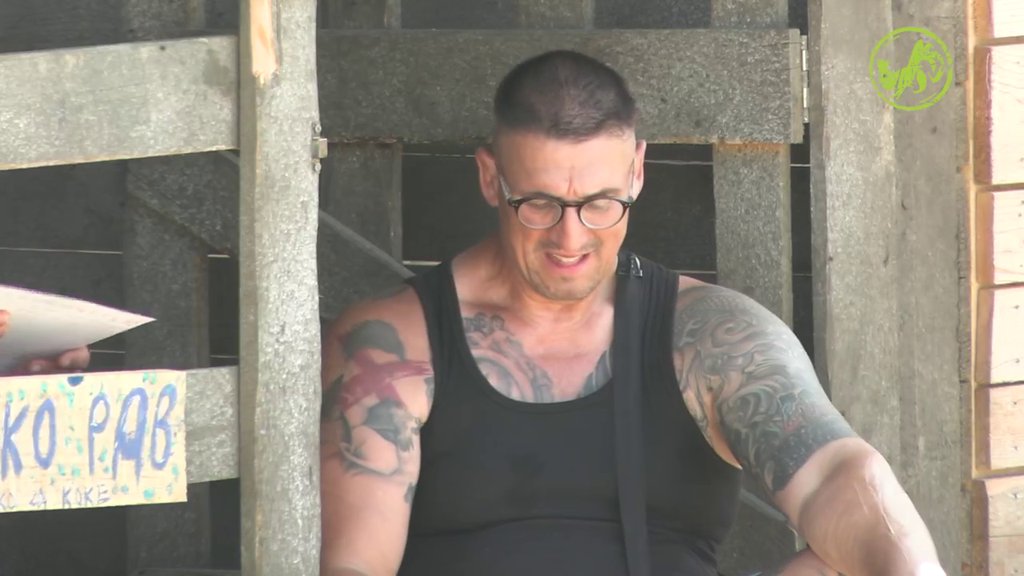 HIT reakcija Kristijana Golubovića na Božino pismo posvećeno Eleni: DOJKO BEZ MLEKA IZ IRIGA, JE L' SE OVAKO PIŠE...? (VIDEO)
