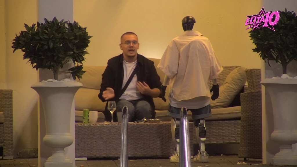 Rekao je da ima jedna, ali... Dača nije uspeo da drži jezik za zubima, pa Toši otkrio na koga je Filip Car bacio oko! (VIDEO)