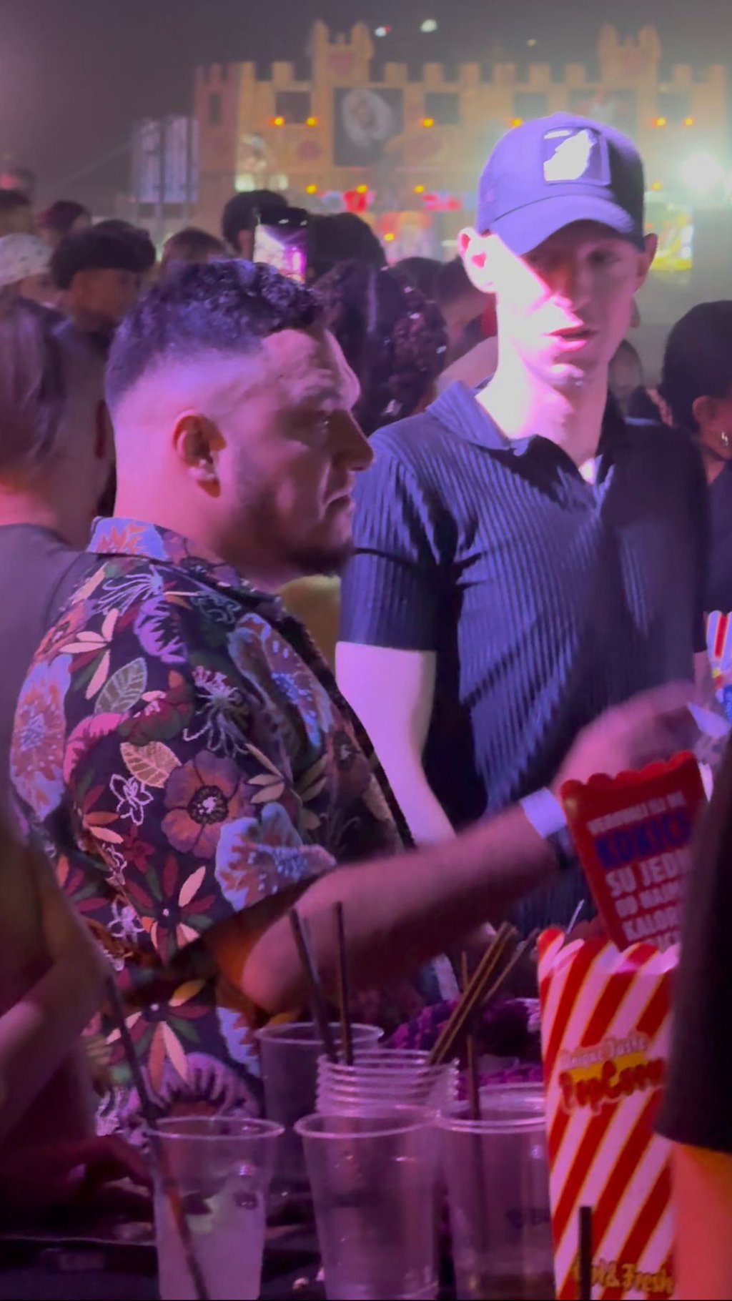 PINK.RS PAPARACO! Uhvatili smo Gastoza nakon vesti da ima novu devojku: Dok Anđela putuje, evo gde smo uslikali pobednika Elite 8 (FOTO+VIDEO)