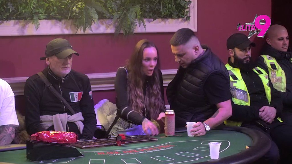 Ne izazivaš potrebu u meni da blejim s tobom: Teodora poručila Bebici da je mrtav konj, pa ga dokrajčila: Dosadan si kao pr*liv (VIDEO)