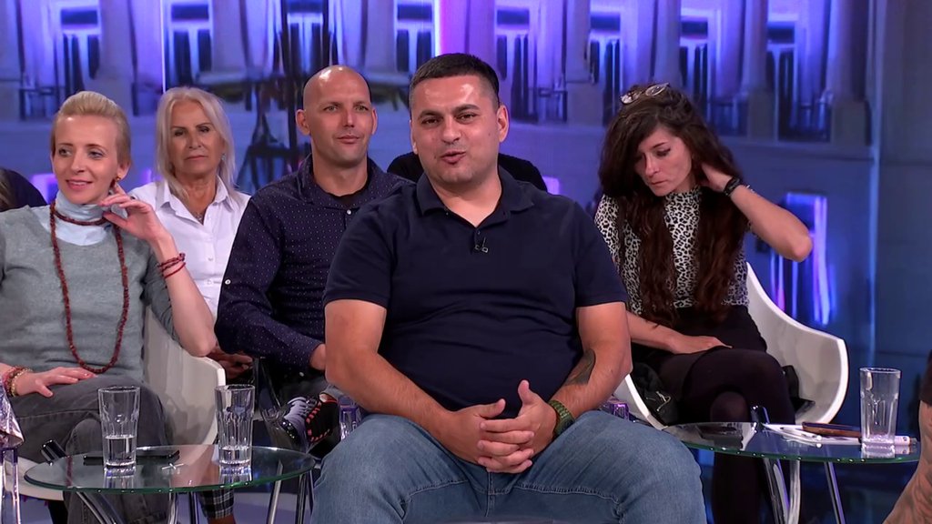 Peja će počupati kosu s glave: Munjez podgrejao sumnje da on i Ena Čolić nisu samo drugari, ovo nije niko očekivao! (VIDEO)