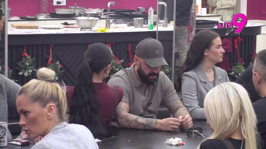 Sad kapiram nju: Anita shvatila da je Aneli za sve u pravu i da Luka u partnerkama budi najgore! Najavila mu pakao! (VIDEO)