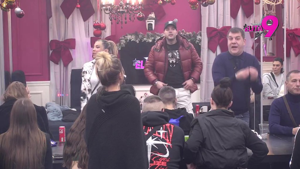 Napadnuti sa svih strana: Ivan i Janjuš pokazali koliko ih boli druženje Aneli i Anđela, trese se Bela kuća od haosa (VIDEO)