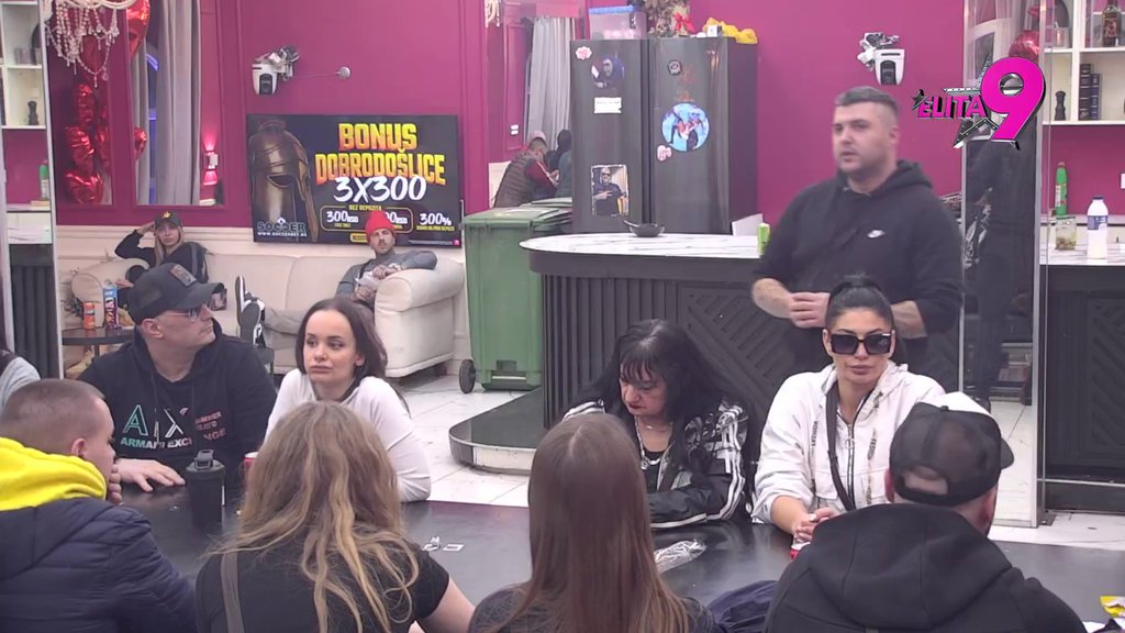 PUNA SI TUGE KAD TE VREĐAM: Asmin navodi Maju da prizna da joj njegove reči cepaju srce, ona izvrnula priču u svoju korist! (VIDEO)