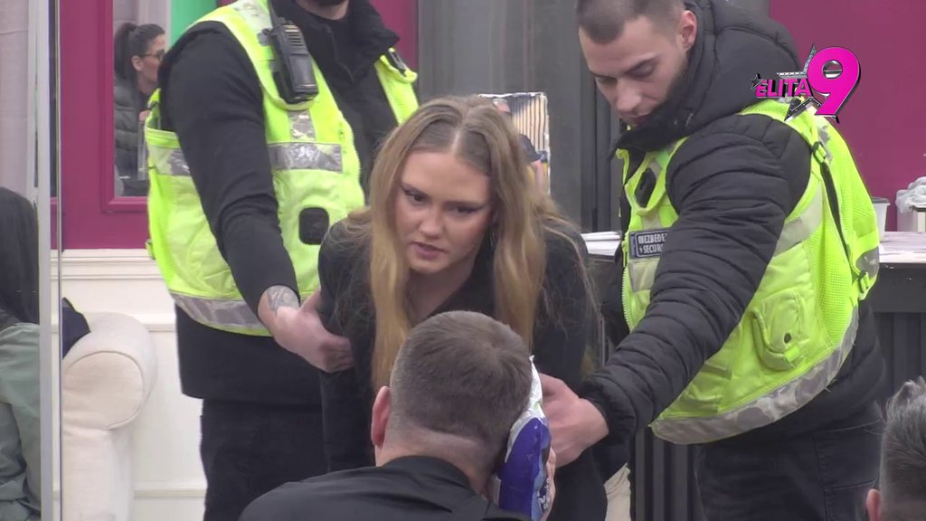 Obezbeđenje šparta po Beloj kući: Rada se totalno demonizovala, ne prestaje da pravi haos, a Ivana šalje u GROB (VIDEO)