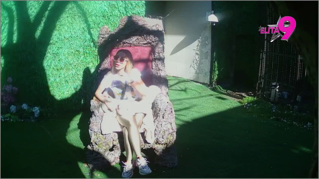 Krivim sebe što smo se opet zbližili: Aneli totalno van sebe zbog emocija prema Janjušu! Ogolila dušu do srži i priznala koliko joj je poseban (VIDEO)