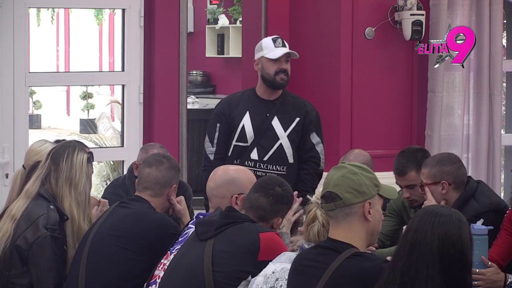 Nova kontradiktornost Luke Vujovića: Mesecima pljuvao svog oca, a sad našao da morališe Neriju! (VIDEO)
