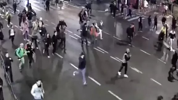 Razbijen mit o 'zvučnom topu': Evo zašto su tvrdnje o upotrebi LRAD-a na protestima bile čista manipulacija