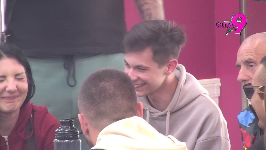 Za tečino zlato pet hiljada: Janjuš od svog budžeta odvojio pare za Neria, svima otkrio koliko ga voli! (VIDEO)