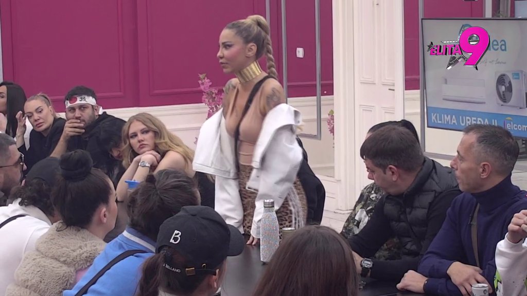 Ovo je Noa Vujović, dozvolio si da mu se preti: Luka izlaganjem o Asminu izazvao muk, pa probudio gnev kod Aneli: Mama ga je nagovarala da ti priča da si BLAM, pisala mi je... (VIDEO)