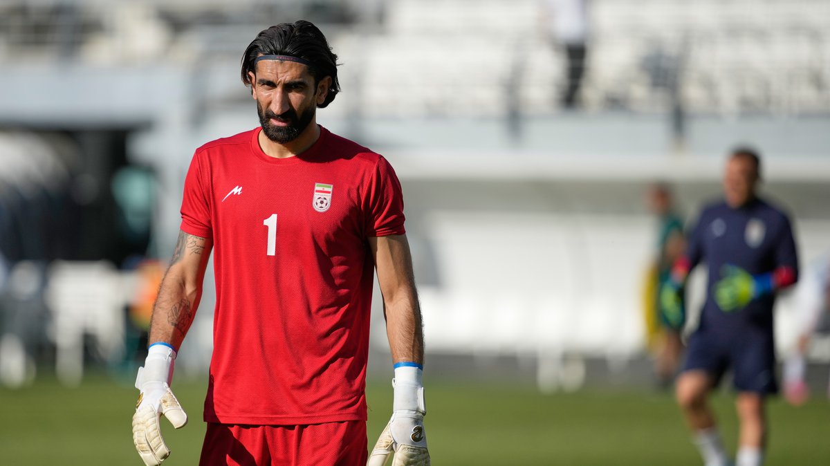 OD PASTIRA DO HEROJA NACIJE: Ceo Iran slavi svog golmana! Čuvao ovce, svađao se s ocem, a postao slavan kada je Ronaldu odbranio penal
