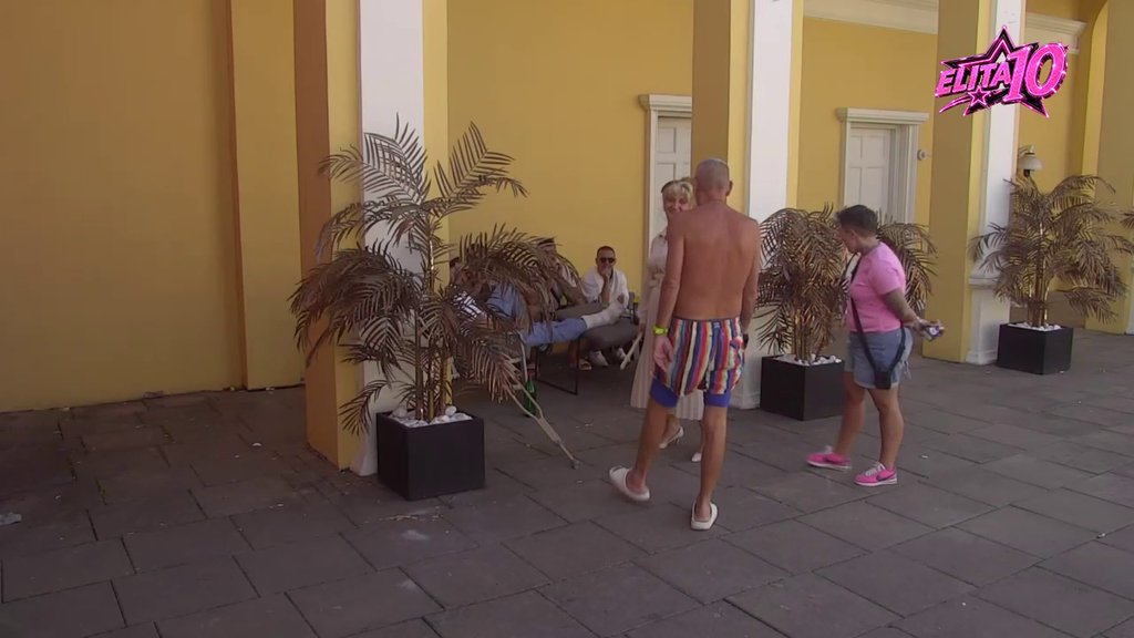 MAČKA! Karić se našalio na Carev račun, on jedva izdržao da ne ZAVRIŠTI (VIDEO)