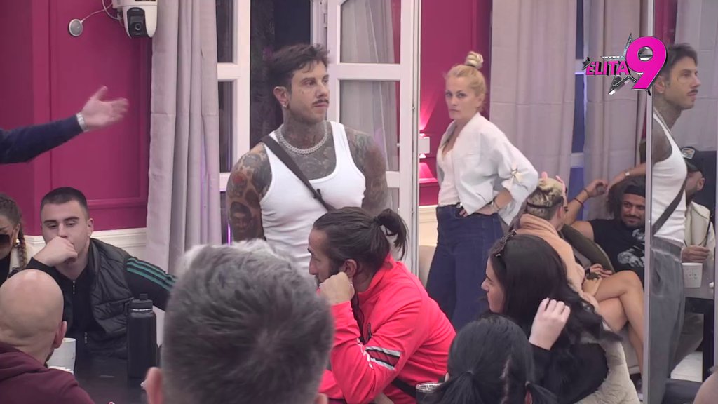 ONA NIJE KRPA! Filipa ne zanima Anitino muvanje sa Lukom, učesnici skočili na njega! (VIDEO)