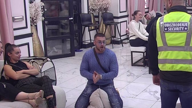 Obezbeđenje u pripravnosti! Bukti žestok rat bivših partnera: Marko i Sanja izneli sve o njihovom odnosu, pale žestoke uvrede (VIDEO)