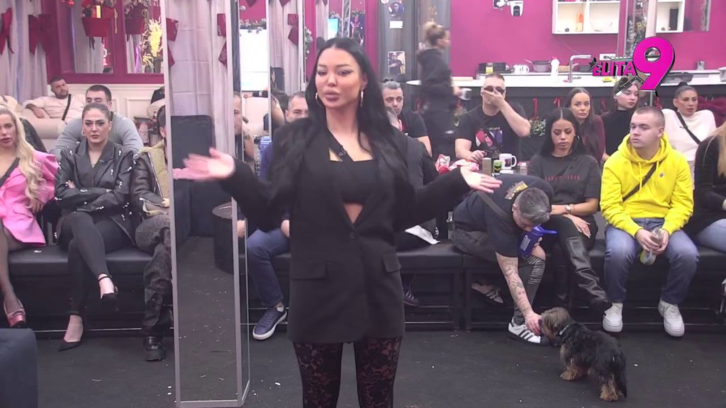 On se kladi s Janjušem, pa šta sam ja, limenka?! Maja progovorila o Filipovom povlačenju u sebe, pa priznala: On da je to hteo, on bi razgovarao sa mnom (VIDEO)