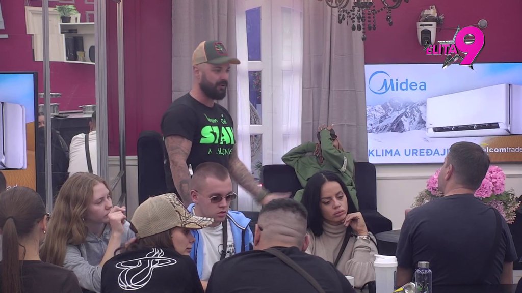 Sve si ih šah-matirala: Ivan ubeđen da Aneli iz cele priče izlazi kao pobednik, takmičari prasnuli u smeh! (VIDEO)