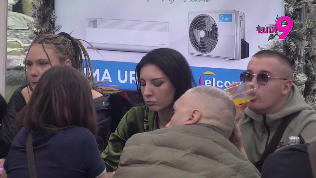 PUŠILA SI TRAVU SA 12 GODINA I U TRUDNOĆI! Aneli nastavila da urniše Hanu, Neriu poručila: Majka ti svaki dan plače zbog tebe! (VIDEO)