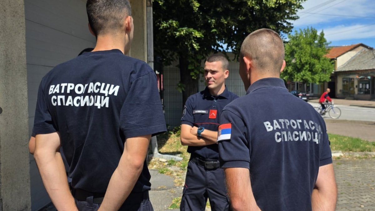 ‘UHVATIO SAM GA ZA RUKU U KOJOJ JE DRŽAO NOŽ…’ Vatrogasac koji je sprečio pljačku u Šapcu: Nisam obraćao pažnju na njega, sve dok nije izvadio hladno oružje