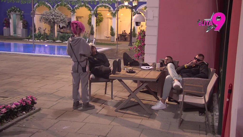 Velike mame, a idete kod dece narokane: Aneli i Terza nastavljaju surov rat, on žestoko udario i na Milicu Veličković! (VIDEO)