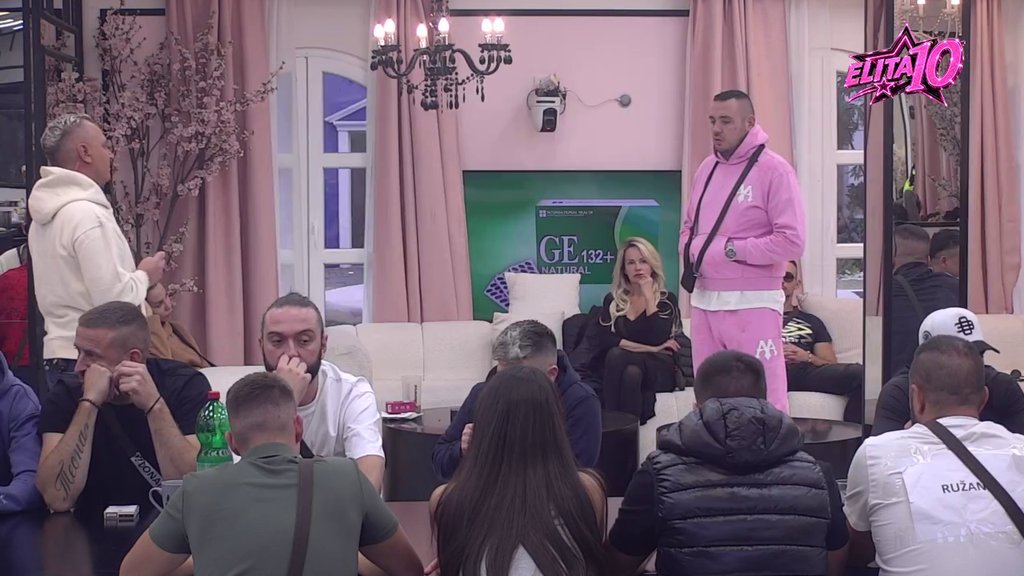NE ŠTEDI REČI! Aneli oplela po Anđeli: Namerno to radi sa Stefanom, da bi iskomplekisrala Cara (VIDEO)