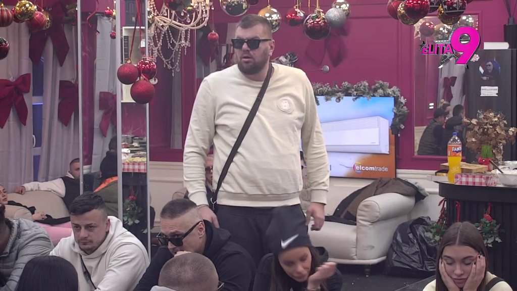 Odala se! Anita indirektno priznala da je bila sa Reljom Popovićem, Maja je podržala: Žene, vežite kerove za drvo (VIDEO)