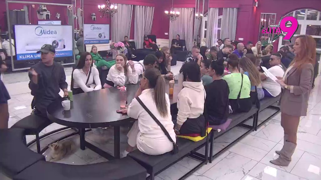 Prijateljstvo na tankom ledu: Anita zapušila Urošu usta, pa priznala da joj je Anđelo ispred svih! (VIDEO)