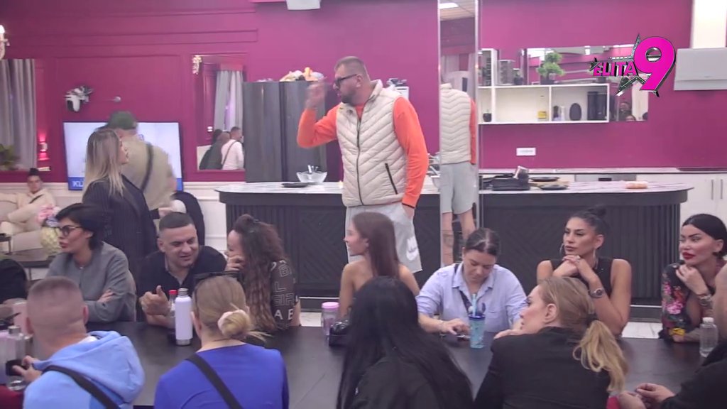 Nisam skot, ali ga i dalje štitim: Lukina i Anelina veza na tankom ledu, on uporedio njega i Maju s Anđelom i njom, Marinkovićeva skočila kao oparena (VIDEO)