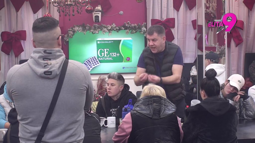 Kako dete neću videti, tako neću ni tebe: Terza ključa od besa, uveren da ga je Sofija izigrala kao majmuna! Sumnja čak i u čestitku njene majke? (VIDEO)