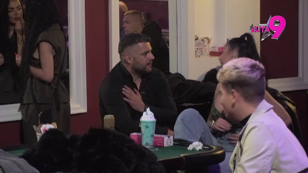 Kakav šok! Asmin uzvraća udarac: Pogledajte reči pesme koju je poručio za Maju, počeo odmah s pravdanjem (VIDEO)