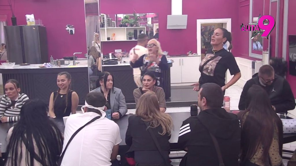 Ori se sve! Kačavenda ismejala Zoricu zbog obrtanja ploče, pljušte uvrede na sve strane (VIDEO)