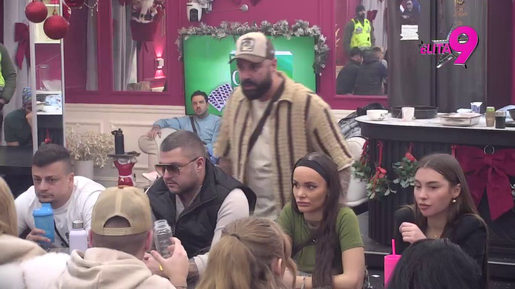 Obezbeđenje uletelo u kuću! Nikad žešći rusvaj Luke i Aneli, on rešio da ne ćuti: Tražila si dr*gu u Turskoj, sp*rmušo (VIDEO)