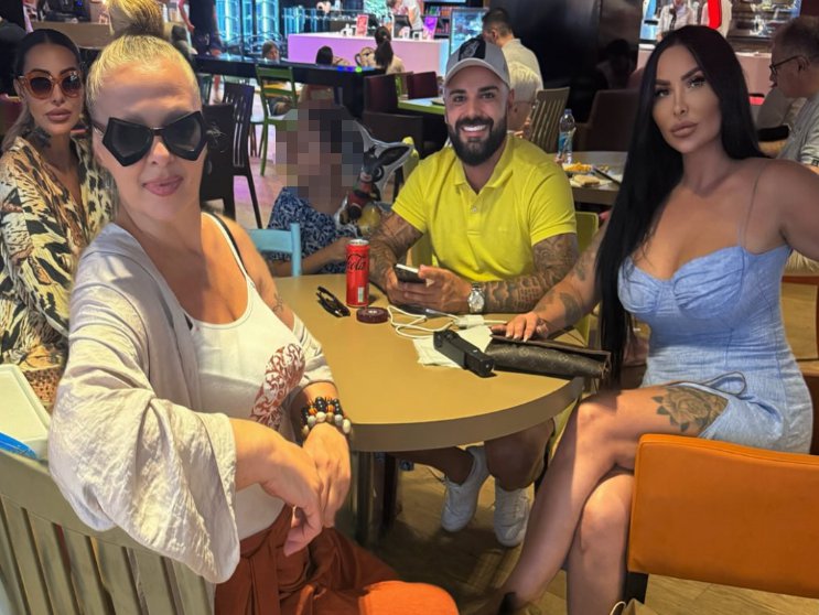 DRTINO, REŠI SVOJU PROSTATU! Anelina majka uzvratila Lukinom ocu: Mafijašu, baviš se gatanjem...
