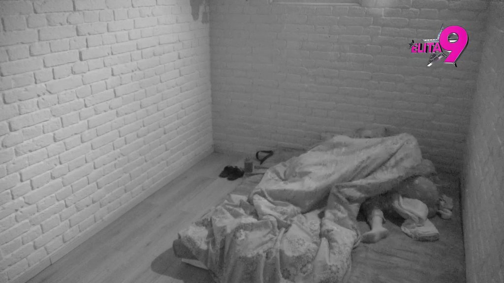 Raskid u najavi: Aneli priznala Luki da joj se zgadio i da nije mogla očima da ga gleda, on u totalnom šoku! (VIDEO)