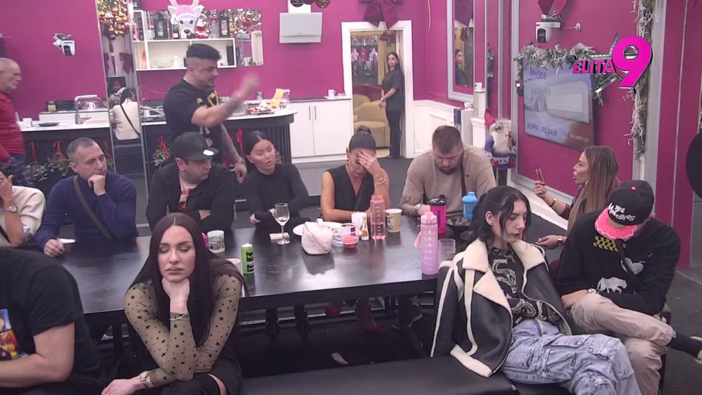 ZATRESLI SE ZIDOVI BELE KUĆE! Terza zaurlao na Sofiju i ostavio je jer se smeje Milanu, ona ponovo potkačila Milicu: Nisam ja kao tvoje bivše da se je*em s kim stignem! (VIDEO)