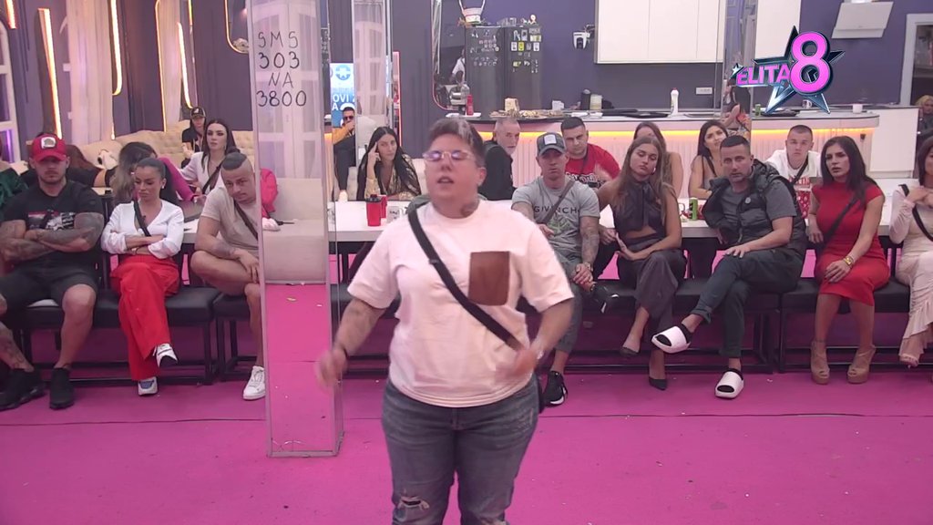 Kupovala je mir i govorila da je Anđela grofica: Matora razvezala jezik o Eni Čolić, ona poludela čim se spomenuo Bora Santana! Gastoza nastavlja da je BLATI kao nikog do sad (VIDEO)