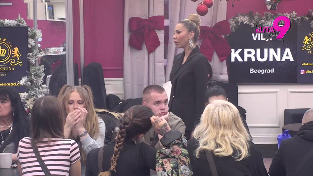 ASMIN NIJE NAVALENTAN: Aneli ponizila Luku, Asmina u nebesa, pa istakla da je Vujović preterivao u OVOME! (VIDEO)